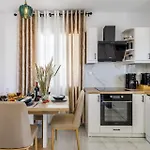 House Victoria Σκόπελος