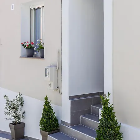 Apartment House Victoria *